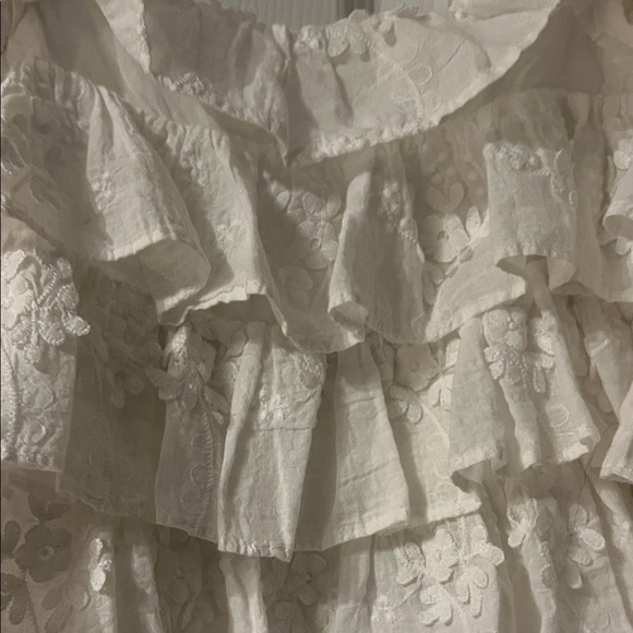 White Ruffled Crop Top - Picture 5 of 6